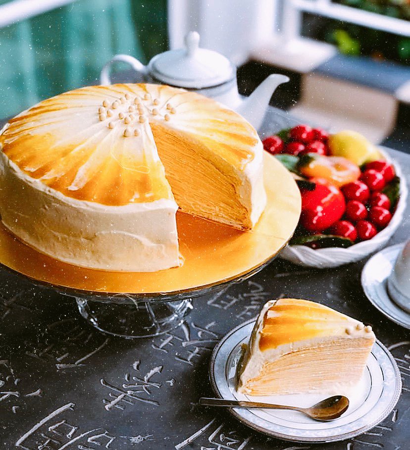 DahliaRizal's tweet image. I love how my aunt is so fkng talented in baking and we would only order cakes/desserts from her tau but she told me she’s not good in marketing her products so here i am telling yall that her desserts are undeniably the best😩 go visit her page okay! @/chors_choice