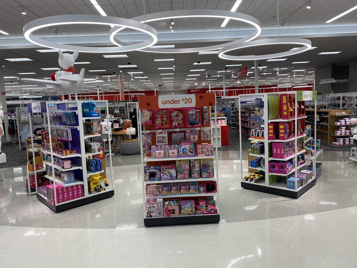 AllisonCrilly2's tweet photo. Toys DBO Kara is bringing an inspirational refresh to our kids toy node. Lots of inside fun activities to choose from! #T2210 #D310 #G396
@TerryTh08713894 @aldenkooken @nikihcopeland https://t.co/CMtZJjGzZZ