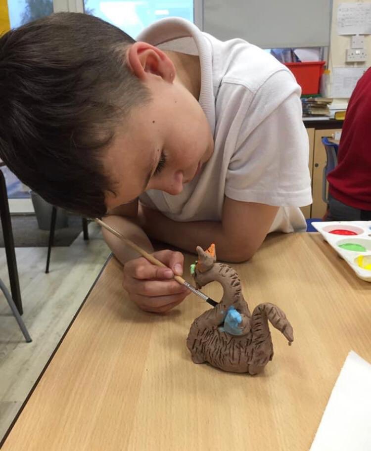 LowAshPrimary1's tweet photo. Another busy week at Low Ash for the children of key workers! 🖌🏐🚲  #StaySafe #KeyWorkers #LowAsh https://t.co/gNt764JYXS