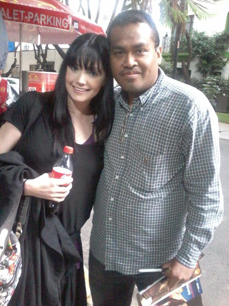 JoGeGonzalez1's tweet photo. Hace unos días, una muchacha me hizo notar que, en diferentes momentos, conocí a 3 de las protagonistas de la serie #Infames producción de @ArgosTV.
@erendiritas #CasildaBarreiro
@lisette_morelos #SolFuentes
@ximherrera #DoloresMedina
Las 3, guapísimas. La serie, buenísima. https://t.co/gzXi3jMrJe