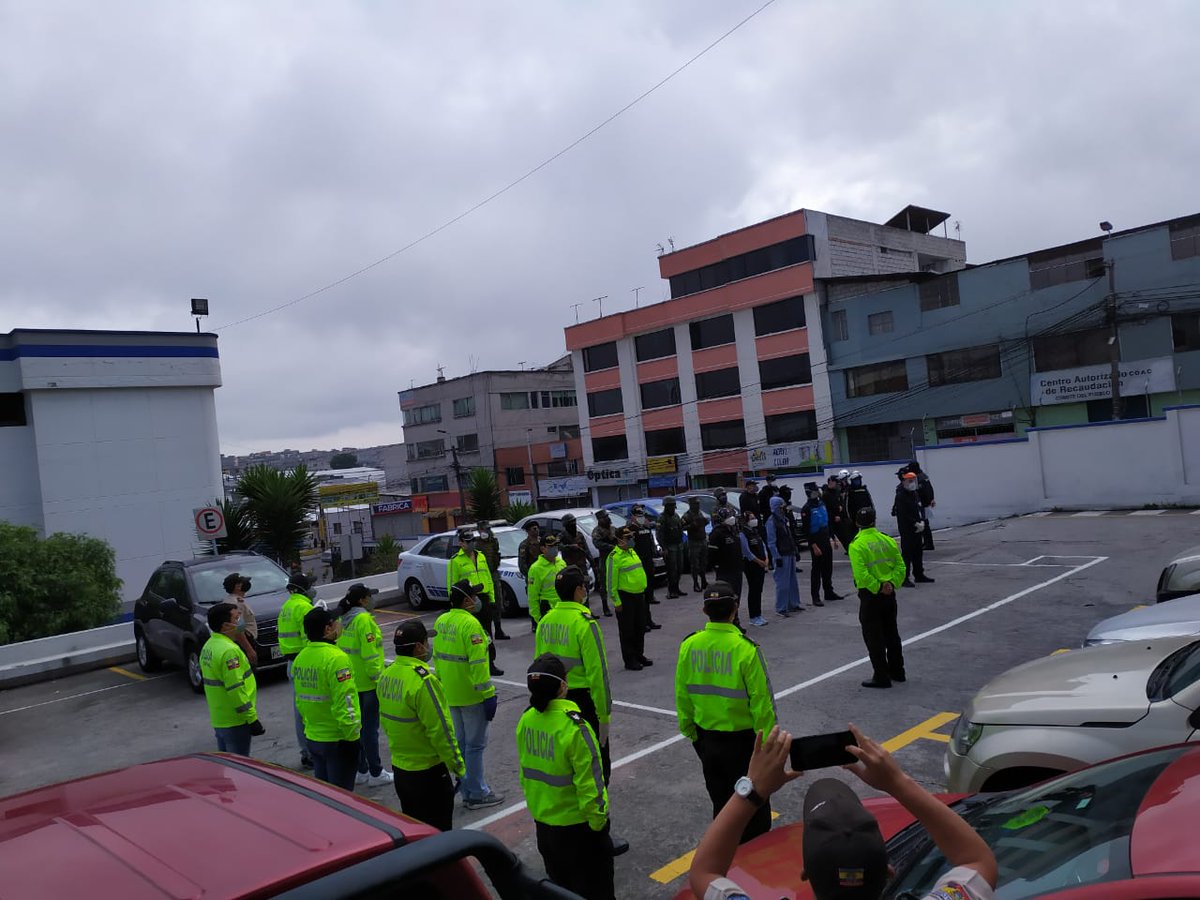 Policia Ecuador On Twitter Servidores Policiales Del Eje