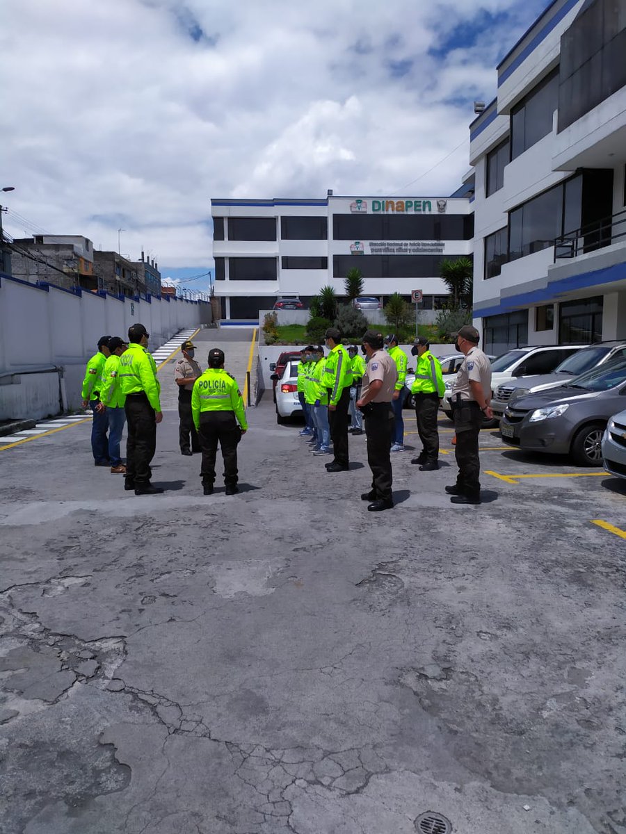 Policia Ecuador On Twitter Servidores Policiales Del Eje