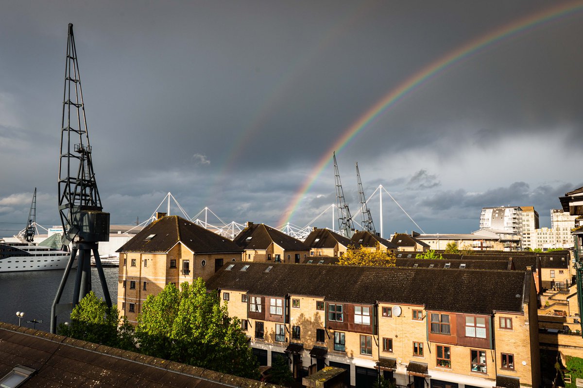 A rainbow formed over NHS Nightingale this evening <a href="/MattHancock/">Matt Hancock</a> <a href="/NightingaleLDN/">NHS Nightingale London</a> #NHSrainbow