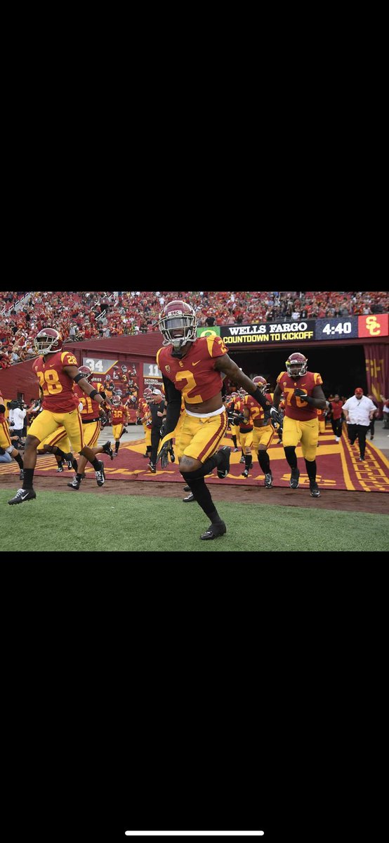 tommymo37's tweet photo. Blessed to announce that I’ll be continuing my football and academic career at the University of Southern California. Shoutout to everyone that helped me along the way. #FightOn ✌️ https://t.co/rFOaBN5JeE