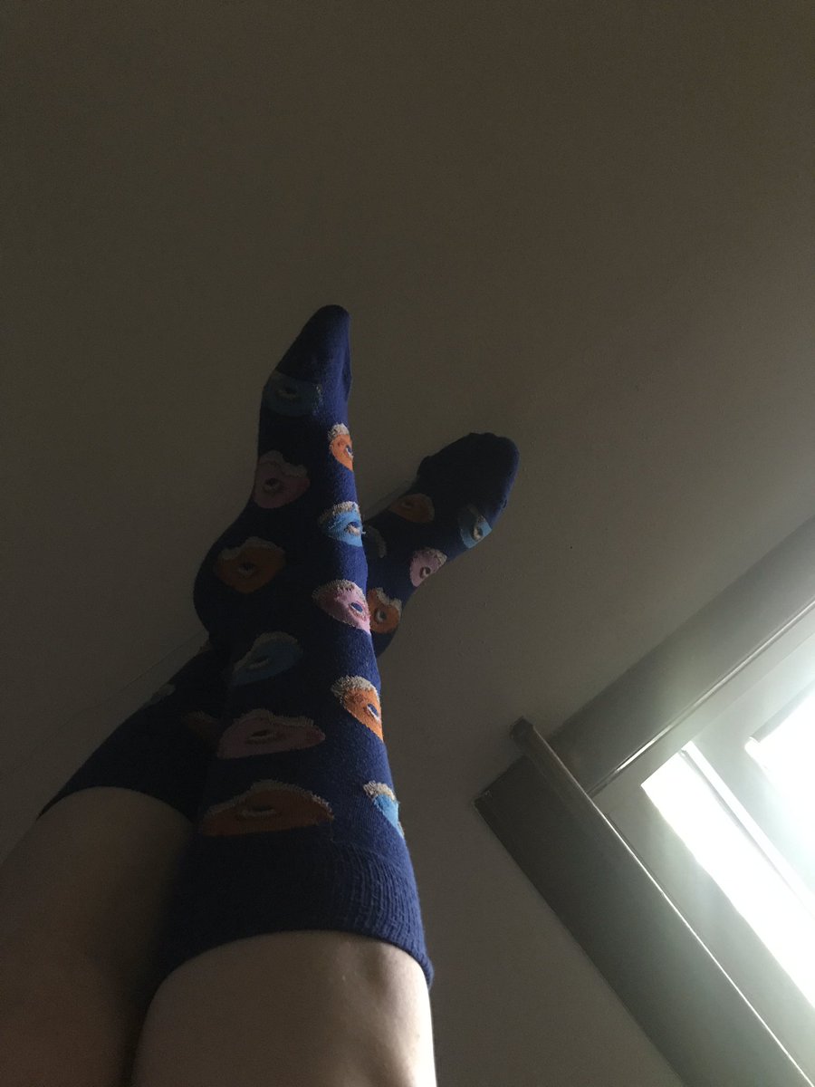 Size5_5's tweet photo. Nice arches! DM and follow for more! ❤️ 😘 #feetbuyers #Feetfettish #feetpicsforsale #smallfeet #sugardaddywanted #feetpic #feetinpose #footfetısh #footfindom https://t.co/gXuDiMOd19