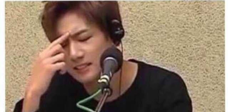 memebangtan1's tweet photo. Quando a minha amiga manda áudio cantando

Eu: https://t.co/iuDC3QDjTe