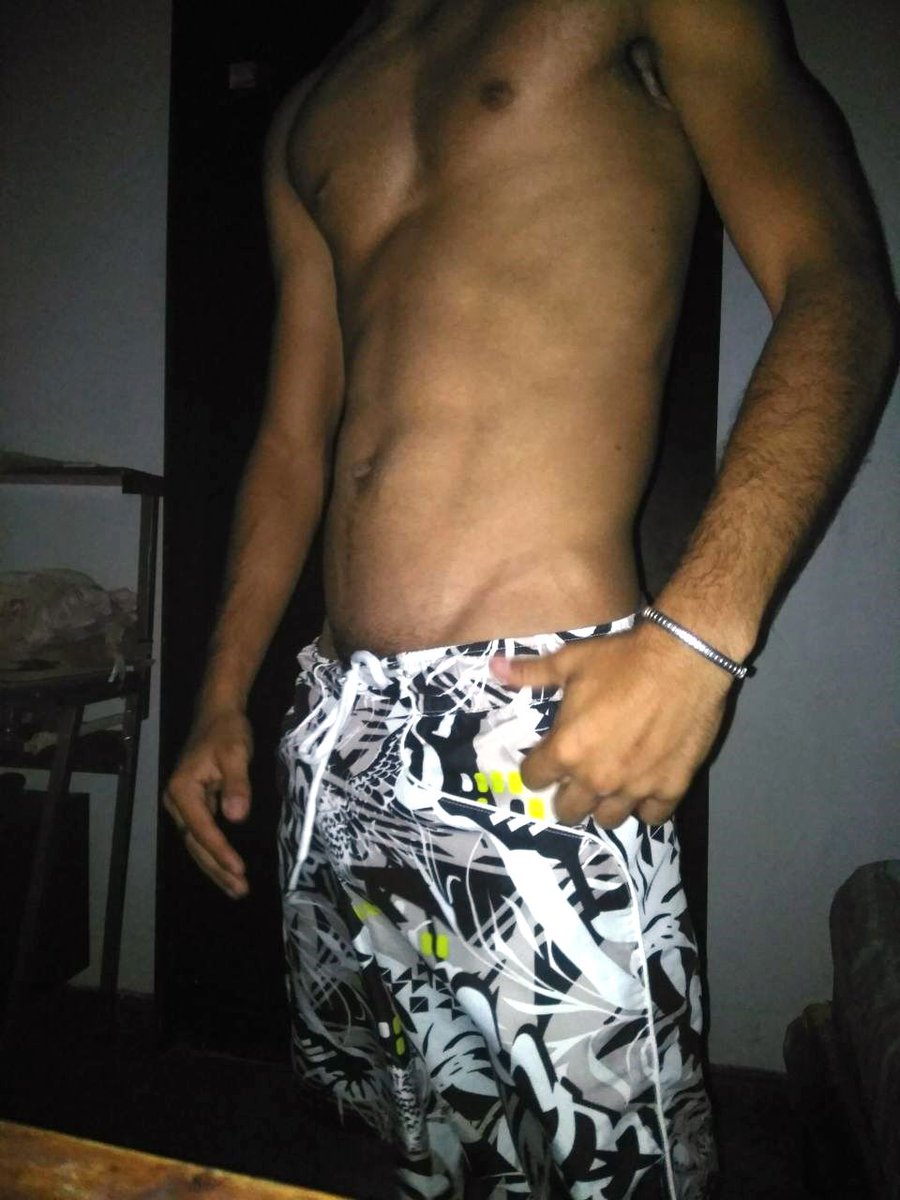 DiegoLuc6's tweet photo. El calor y la cuarentena me tienen con ganas de darte 🍆... ¿Quieres ver más? Dale RT #Packs #EscortVenezuela #CamShow https://t.co/92XJCARvR9