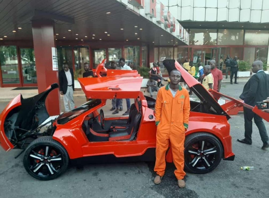 AfricaFactsZone's tweet image. Nigeria's 25-year-old Jerry Mallo, the CEO of Bennie Technologies produced this ventilator in Plateau State, NIgeria. He also built a sports car from scratch in November 2019, and produced a fuelless generator.