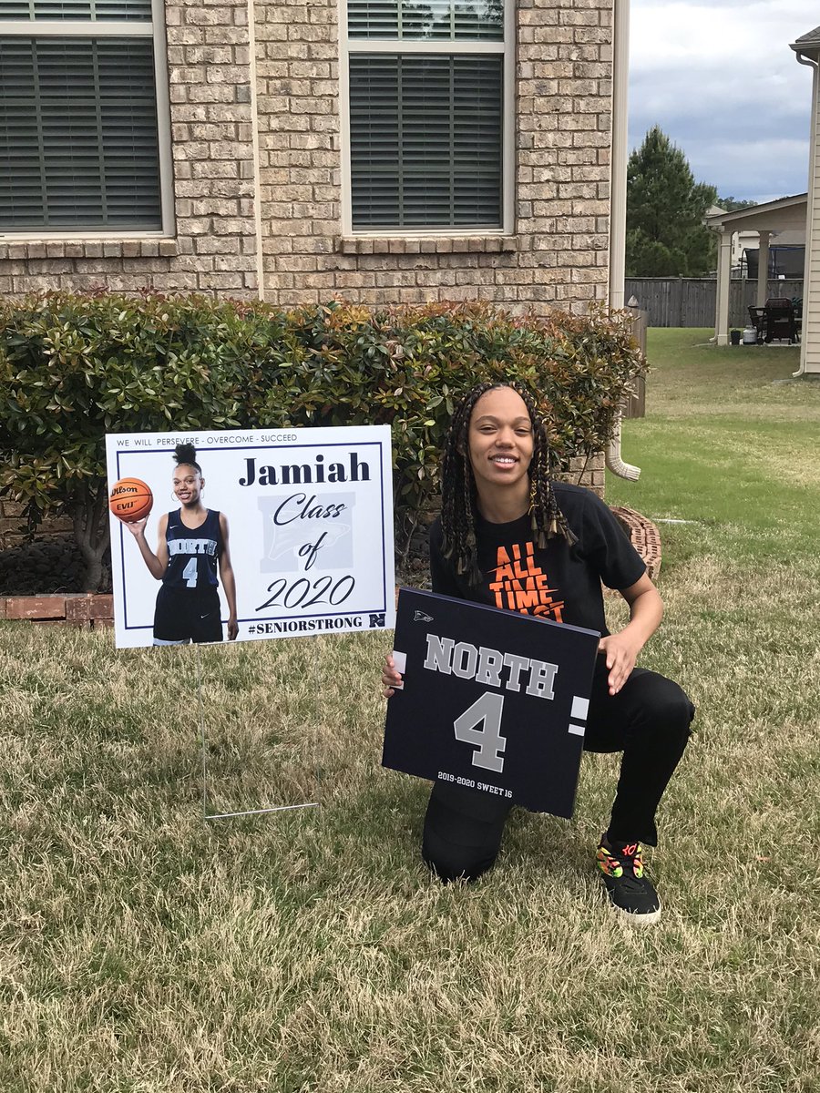 coachgreenbball's tweet photo. Blessed to honor 2020 Senior @Jamiah78193698 one of the best to ever be part of the Lady Wolfpack! https://t.co/YaduIRlHAe