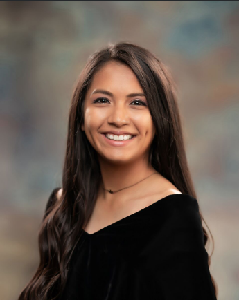 RipleyHS's tweet photo. Senior Spotlight: Wendy Ramirez
Ms. Huddleston describes Wendy as a "conscientious student who always tries to help someone in need". Mrs. Hunsucker says she is "always smiling and a quick study". Coach Hunsucker calls her a "genuinely sweet young lady that puts others first". https://t.co/j4hp978UWr