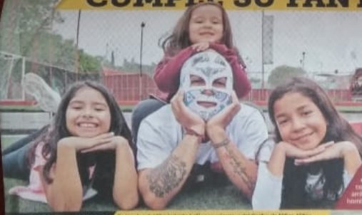 Ubuntu_comuna's tweet photo. Muchas felicidades niñas y niños!! Que sus derechos sean respetados todos los días, por una vida digna, construimos comunalidad.

Con garra y con ternura, venceremos!!! https://t.co/qJkWfgG6RD