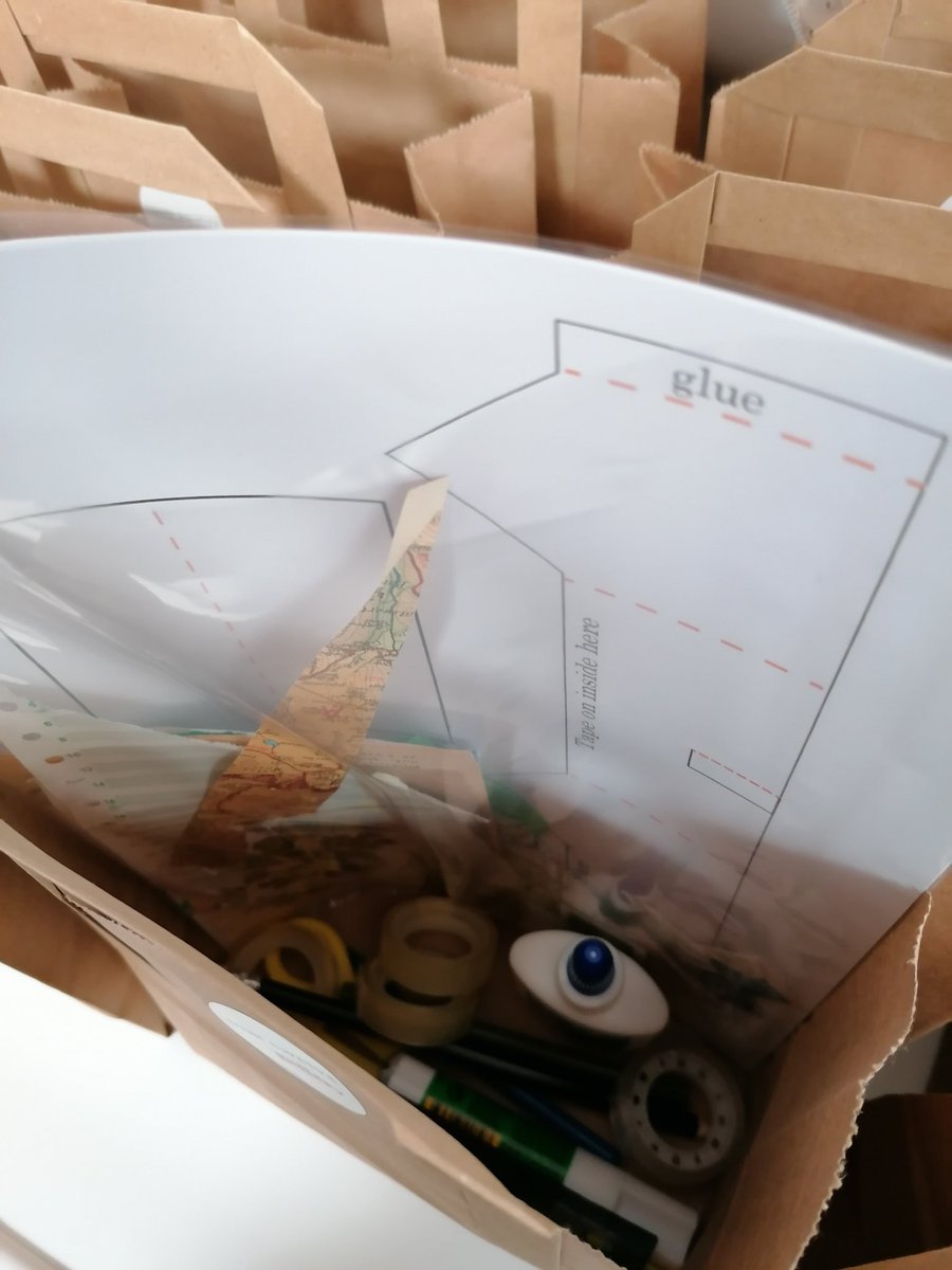 paperjennifer's tweet photo. Very up and down day. But have put together and posted  30 basic material and art activity packs to the @oasisgorton, to be distributed along with food packages to their users. This was achieved in collaboration with @AnnMarieGNCCF @NorthernCraft as their nominated charity. https://t.co/PKhY3IjFC7