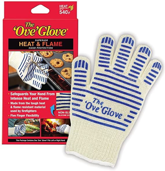 Cooking in the kitchen more these days?!?! Stay safe...protect your hands from high heat.  The ‘Ove’ Glove withstands extreme heat up to 540°. Its perfect for the kitchen, barbecue or any hot surface around the house. Set of 2. 
#theoveglove #kitchenandcompany #staysafe