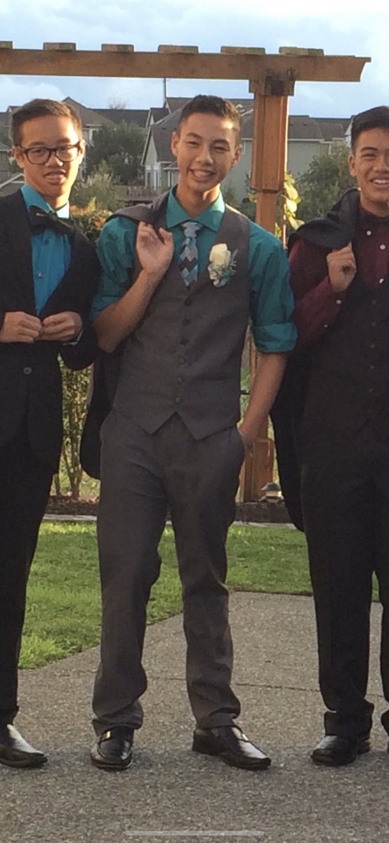 CallMeQuy's tweet photo. No one from highschool would be able to recognize me now https://t.co/gsrRSJdGnU