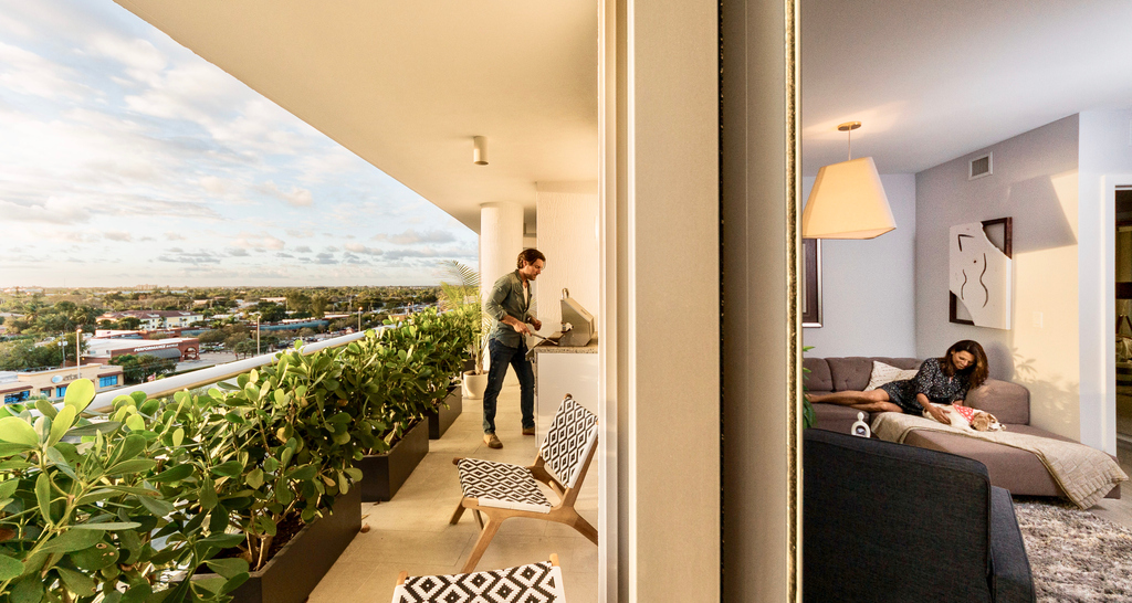 RIVAResidences's tweet photo. Every RIVA Residence comes with a BBQ on your private terrace.  Cook up dinner &amp; enjoy the views!  ⁠
⁠
Reach out for more details on availability &amp; pricing of remaining residences.  ⁠
⁠
#LifeAtRIVA #RIVAResidences #FortLauderdale #luxuryrealestate https://t.co/XBfugiXwBL