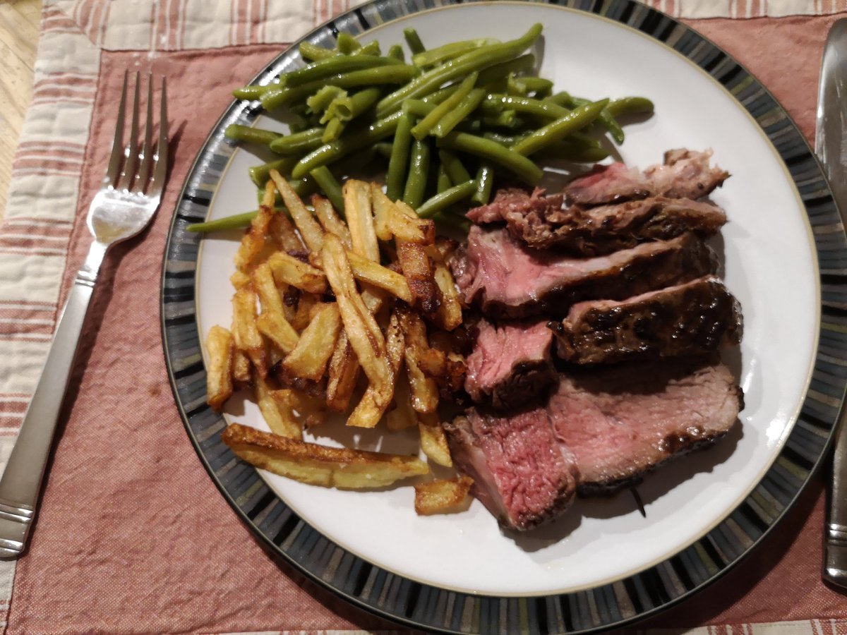 jcnicholson1's tweet photo. @jamesmartinchef Tomahawks from @DavidMooreFB with salt and oxo cube rub served with homemade chips and green beans. For my sons 20th birthday. https://t.co/w3e023spAN