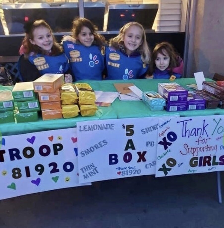 R_Wallace719's tweet photo. This week our Girl Scout Daisy troop, along with another group of daisies used their hard earned cookie money to donate water and Gatorade to our frontline workers along with some beautiful handmade cards! I’m so proud of these girls! #NJThanksYou https://t.co/Np9um3lfq7