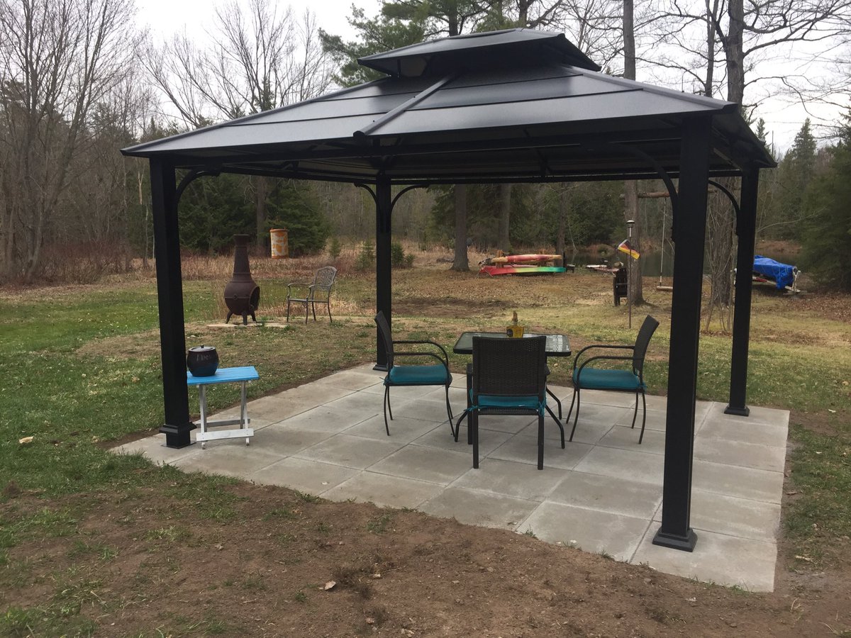 lisaoelke's tweet photo. Ready for some #sun #sand #sailing weather We are grateful for our beautiful shelter in place setting &amp; had our nephew assemble the new gazebo giving us even more space. Oh the weather outside is rainy and my dear our roots are greying we really have no place to go don’t ya know https://t.co/Q1gcmm1et7