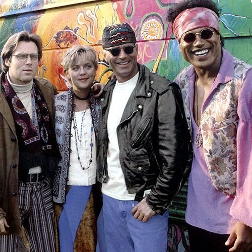 || Hi #StargateFamily ! ❤🌐
RETWEET! The details of our next #StargateRewatch :

What? 'Serpent's Song' AND '1969'!
When? ON Sun 3.04 AT 9:00pm BST ! 💜

#Stargate