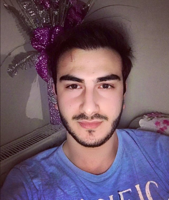 Senin uçurum gibi gözlerin vardı. Benimse intihara meyilli sevmelerim Güzel Cümleler