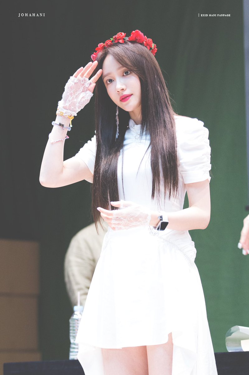 johahani's tweet photo. 🎂920501🎂
♥️늘 행복하길 바래요♥️
#HAPPY_HANI_DAY 
#happy_birthday_hani
#HANI #하니 #안희연 https://t.co/GQxjGcANxz