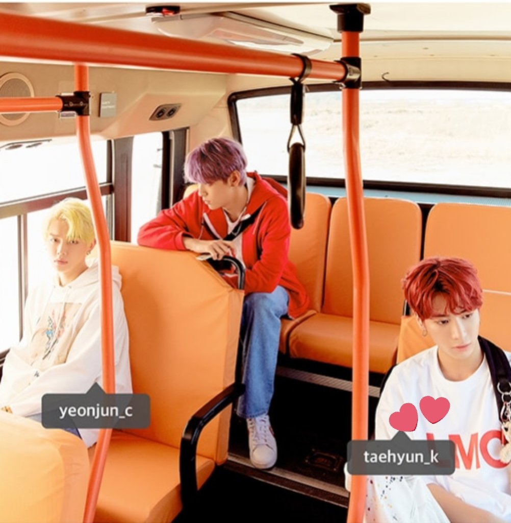 blaluvuu's tweet photo. Iseng iseng cari maksud tulisan di baju taehyun malah dpt ginian😂😂

#TXT_Port #TXT_Eternity 
#EternityConceptPhoto
#TXT_EternityConceptPhoto
#TOMORROW_X_TOGETHER 
#투모로우바이투게더 #TXT
@TXT_members @TXT_bighit https://t.co/M1enVrSVbV