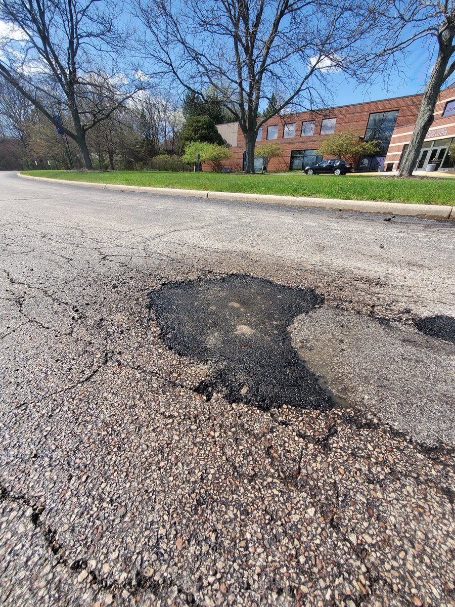 JUCS9999's tweet photo. Meet "aquaphalt" a revolutionary water activated and permanent pothole repair, this stuff is amazing. https://t.co/pbvvEROznN