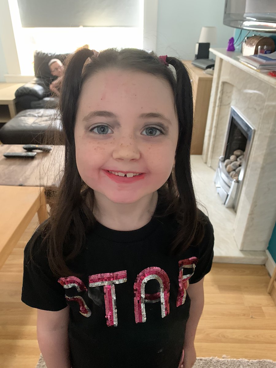 MarkMcSween's tweet photo. Megan has been practising doing her make up π Iβm going to let her give me a makeover this weekend π€£
#prettydad
@CorpusChristi_K https://t.co/VTTaF8iB62