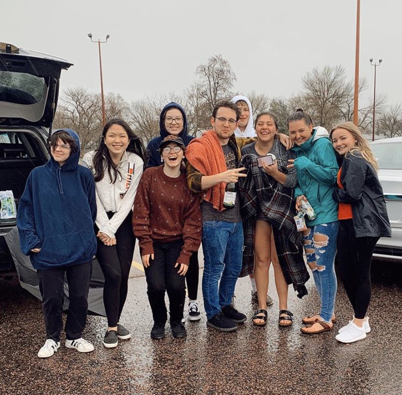 mdebatesquad's tweet image. Enjoy this glimpse at our unorthodox 2020 debanquet:) @ryleighc214 and @CaleighSanchez thank you both for being such amazing role models, team members, and all around people. We will miss you loads next year!! (p.s. this is Iris and I’ll take good care of this account)