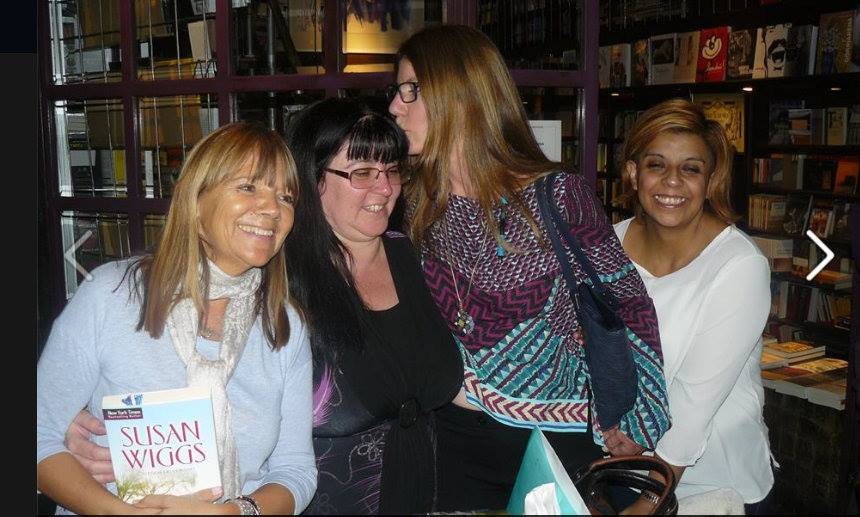 LaylaRhyssa's tweet photo. Cuando podes reunir a tu autora favorita y tus amigas lectoras 🥰
¡Gracias @CrisAlemany1  y @susanwiggs por la mejor FIL de todas #FIL2016 ! 
#VamosFILBuenosAires https://t.co/f2O22hIBEi