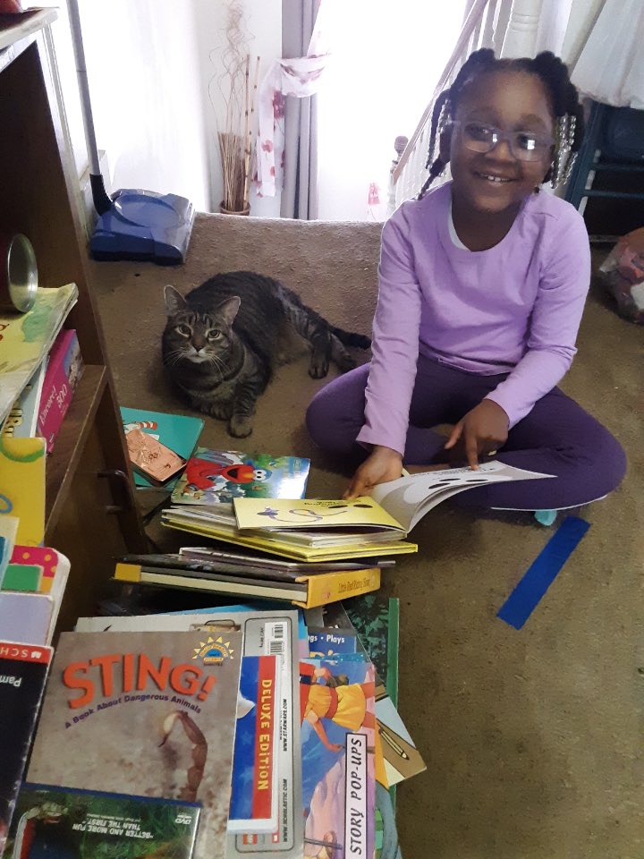 PicconeDanielle's tweet image. Love seeing my 2nd graders working hard at home with some furry new classmates! 🤗🐶🐱📚✏️  @WestRidgeGreece @GreeceCentral @ShannonCHeller