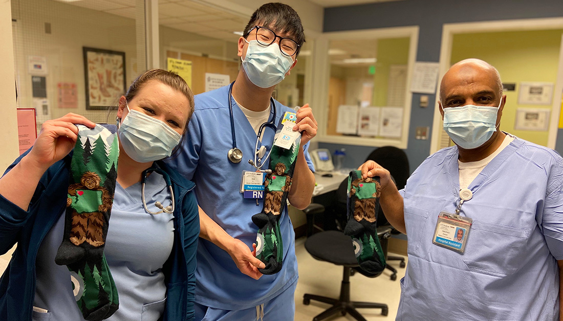 ModSocks's tweet image. There's been a confirmed sighting of healthcare heroes at @harborviewmc! The work WA state's medical professionals are doing right now is truly legendary, so we decided to show our support with donations of some of our most legendary Sasquatch socks. #NursesWeek #HealthcareHeroes