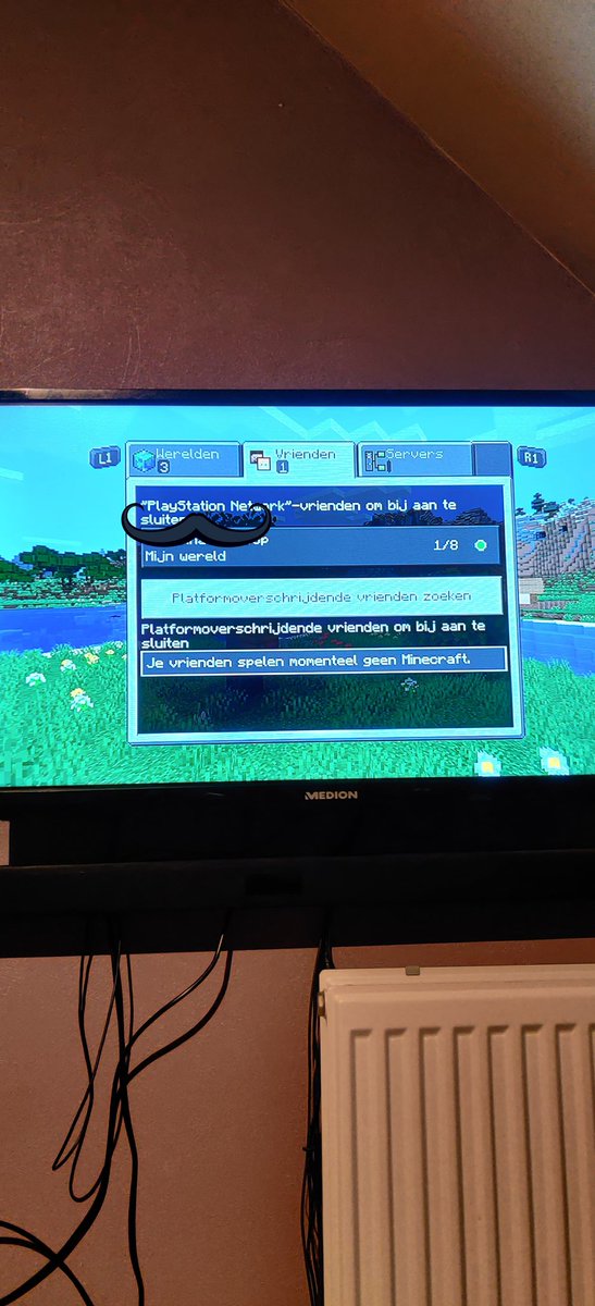 Lord_Fladnag's tweet photo. @MojangSupport This seems to be an issue happening to alot of people for a long time. Looking at forums etc none of the people asking for help have gotten help. 

This bugs me out quite alot since we both bought it to play together :/ https://t.co/74iLIKhY9f