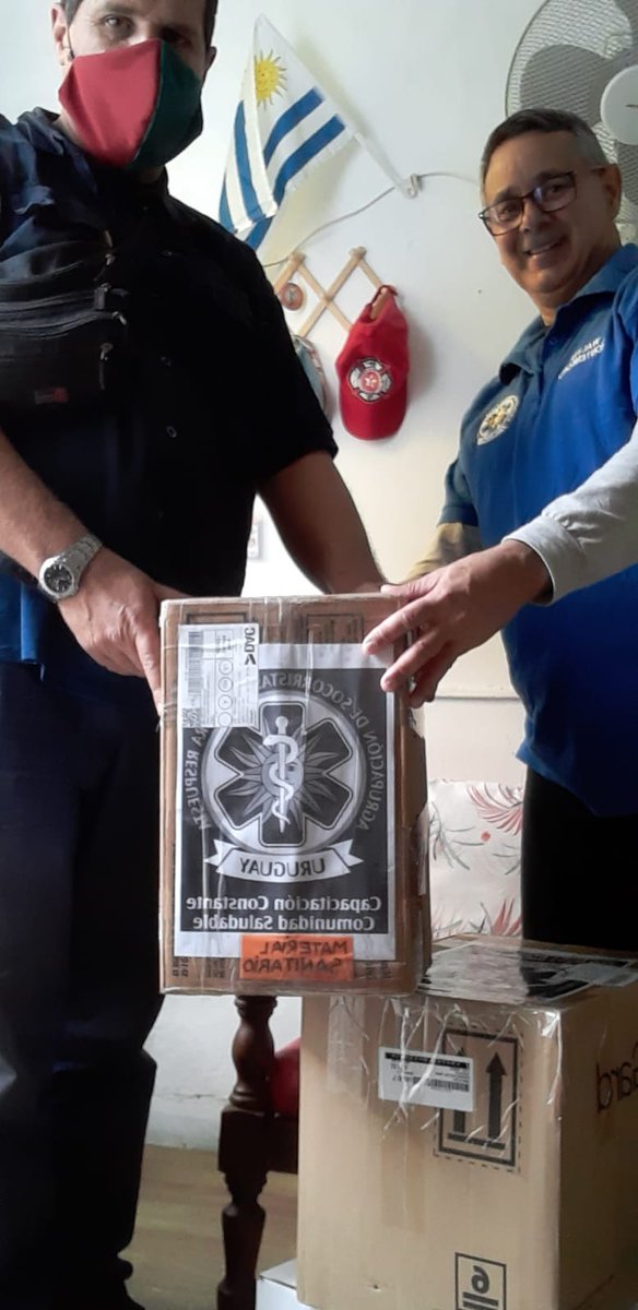 Gracias a la Agrupación de Socorristas y Primera Respuesta, de Uruguay por la Donación de Tapabocas!!!

Mateo Hoffmann, nexo en Paysandú, en coordinación con un gran grupo de personas solidarias, ayudan a parte de la población vulnerable necesitada de estos insumos!!!!