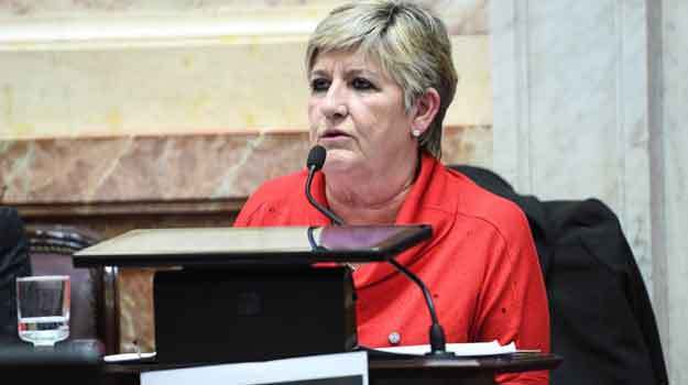 Nancy González reclamó que tengan “memoria” a los legisladores de Cambiemos conmarcaandina.com.ar/2020/04/30/nan…