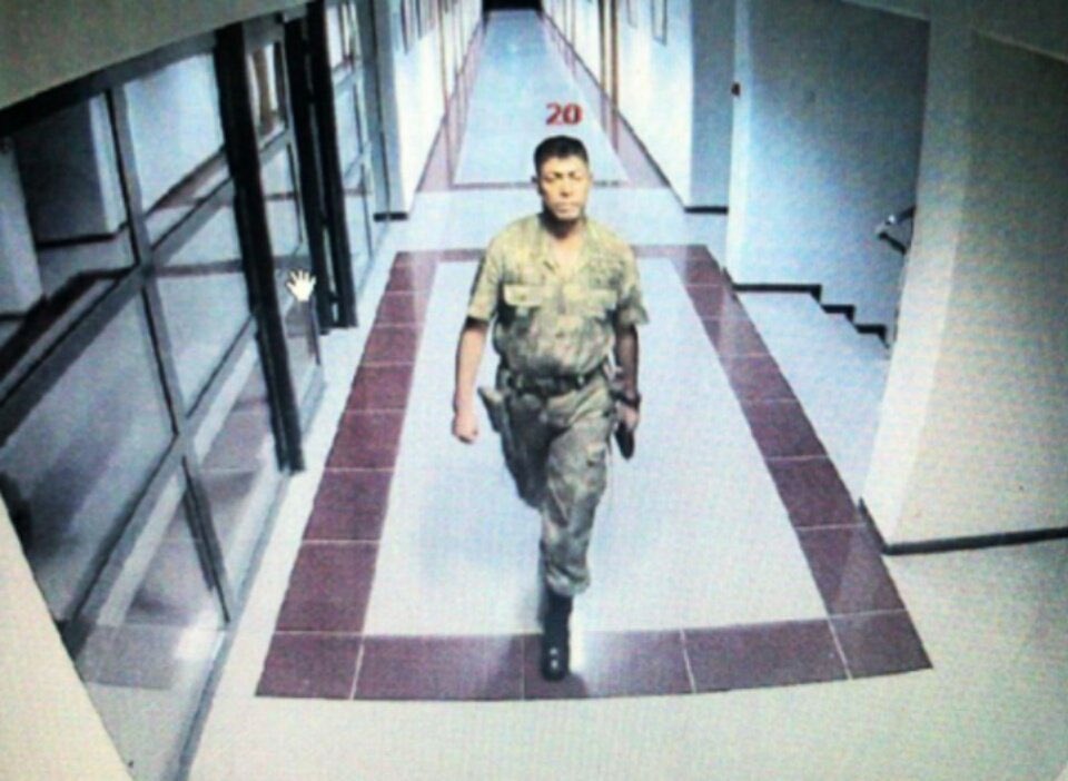 Biri “başka bir şekilde” mi dedi?
O zaman #BizBurdayız bekleriz!