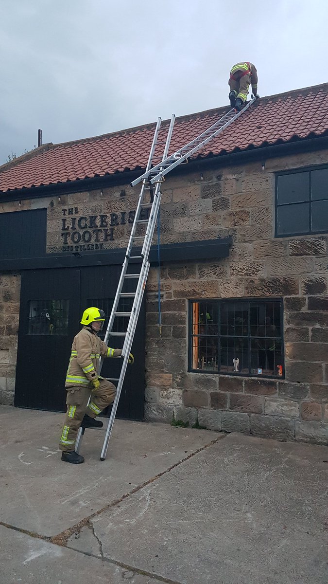 Took part in the #ClapForTheNHS today with strict #SocialDistancing.
Followed by a couple of good ladder drills having borrowed our neighbours roof.

@Sierra03_NYFRS 
<a href="/NorthYorksFire/">North Yorkshire Fire & Rescue Service</a>