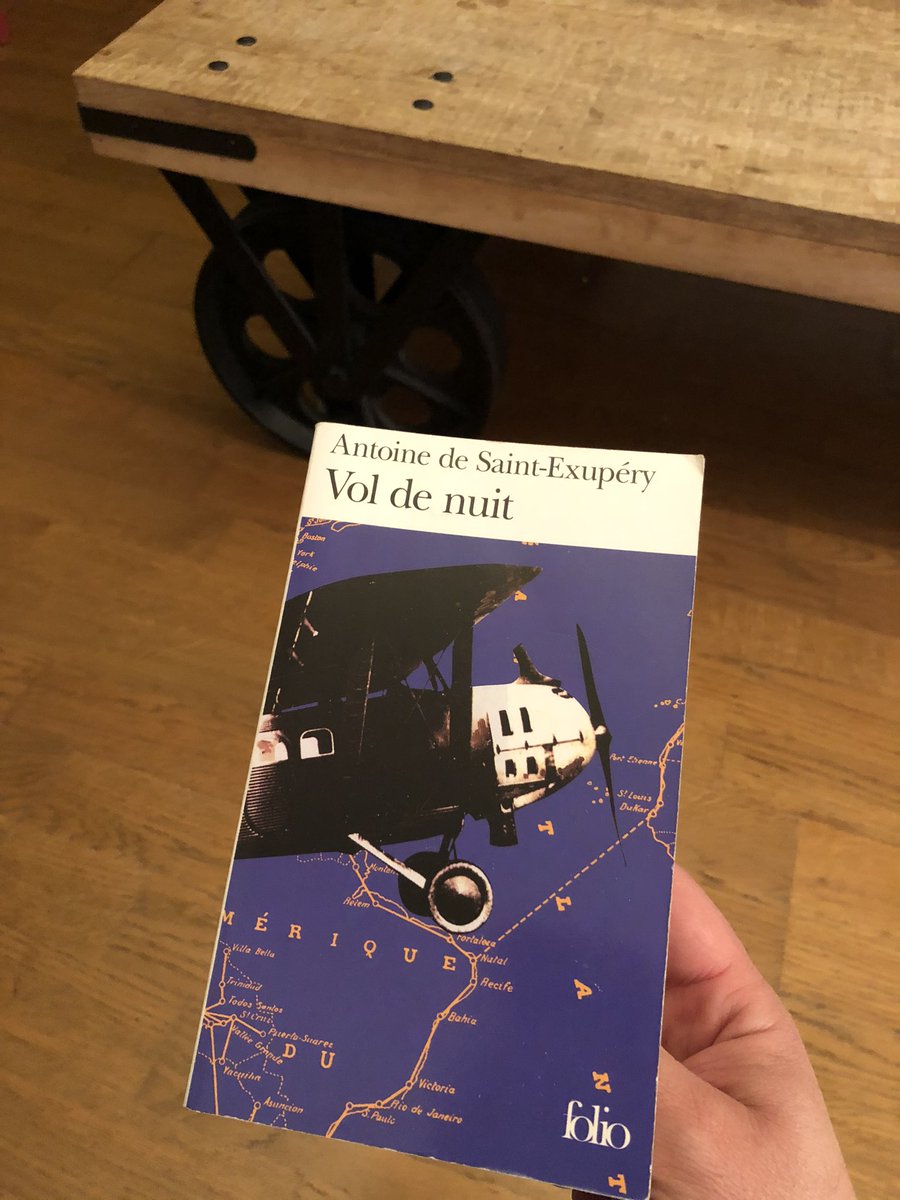 Je relève le defi #jocdelectura de @DaphDesrosiers pour promouvoir la lecture et le retour en librairie. 
Je poste la couverture d‘un livre sans commentaire. 
Profitez du confinement pour lire.....lire... et relire.... 😉