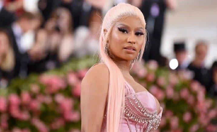 Sabibiz01's tweet photo. Artistiquement parlant ?

Ariana grande | FAV ❤
Nicki minaj | RT 🔁 https://t.co/fnP5yD5Zaq