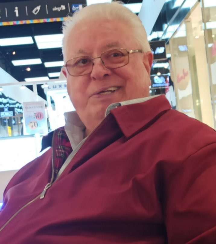 CepedaUE's tweet photo. Me acabo de enterar de la pérdida de Alfonso Berrocal un gran socialista que fue presidente de la agrupación de @psoesanse Un hombre honesto, noble, de fuertes convicciones. Siento profundamente su pérdida. Mi cariño y afecto a toda su familia. DEP. #COVID2019 https://t.co/GyEr6ko1xi