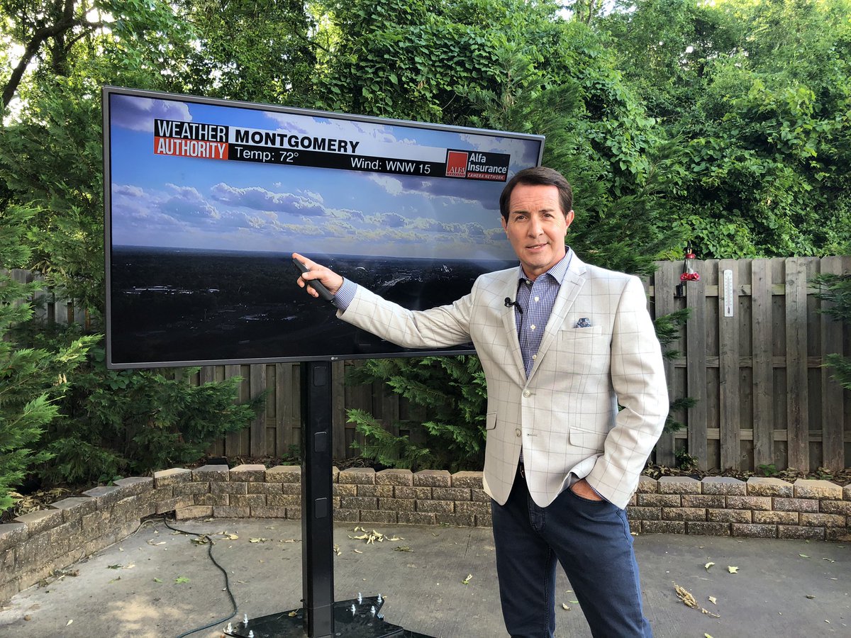 sbutlerWX's tweet photo. A beautiful spring afternoon calls for live weather from the patio! #alnewsnet https://t.co/W92i1d0BP1