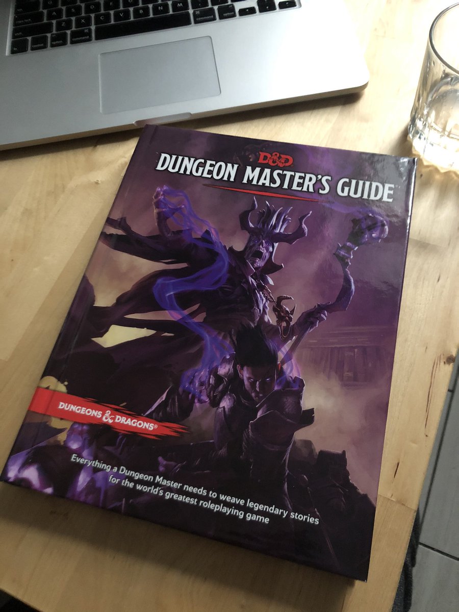 laurenkaloz's tweet image. Today is a 𝓥𝓮𝓻𝔂 𝓢𝓹𝓮𝓬𝓲𝓪𝓵 𝓓𝓪𝔂™️ #dungeonmastersguide #DnD