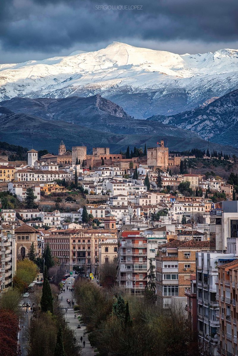 La pregunta es muy sencilla... ¿Quién no vive enamorado de Granada?