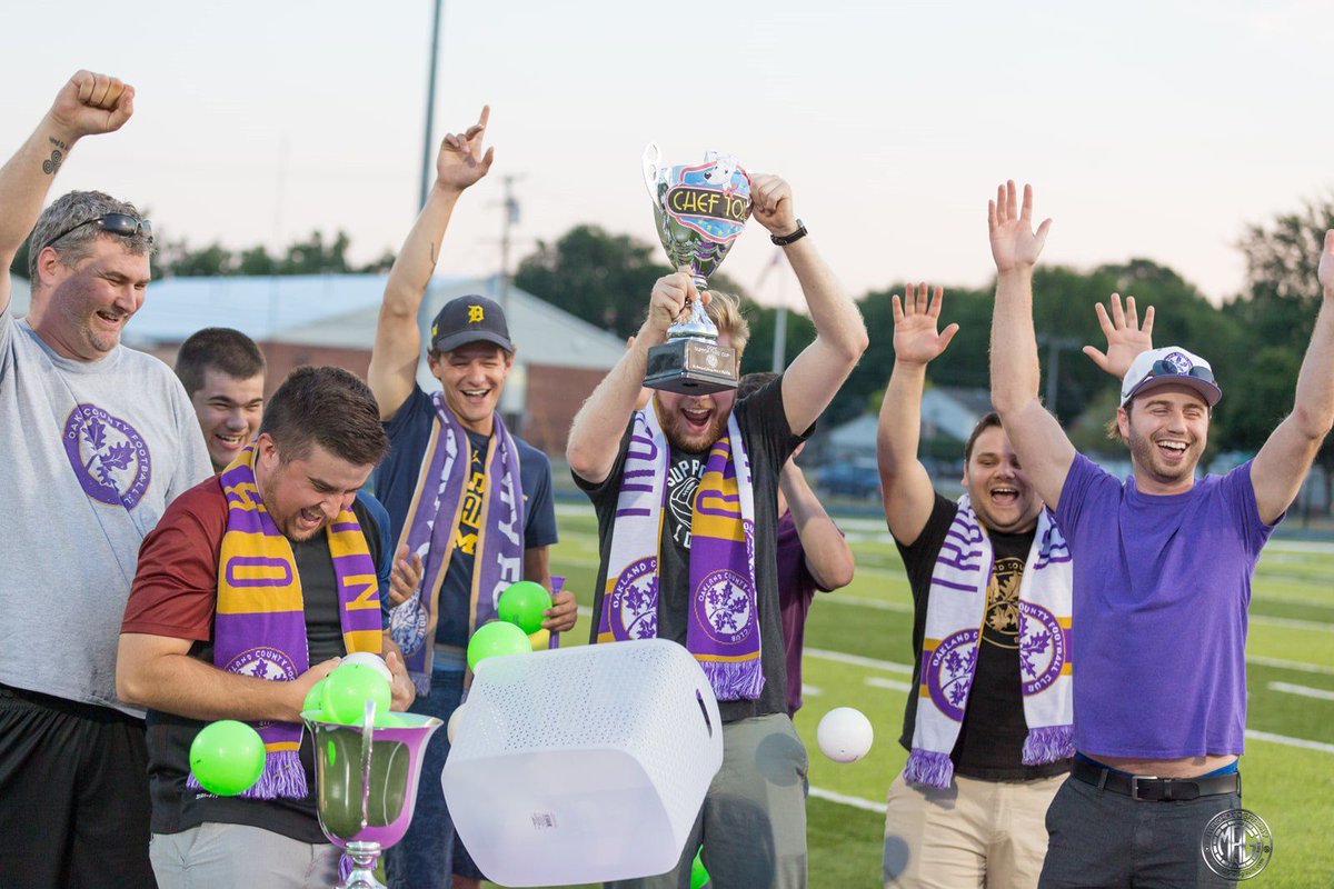 ThoseWhoSupport's tweet image. SG: @ElmwoodElite
Team: @OaklandCountyFC
League: @USLLeagueTwo

Supporters trust. Cowbells.

Learn more about Oakland County's Elmwood Elite, available on all platforms. 

🍎podcasts.apple.com/us/podcast/tho…
⚓anchor.fm/thosewhosupport
🔊open.spotify.com/show/5JBkDg9hA…