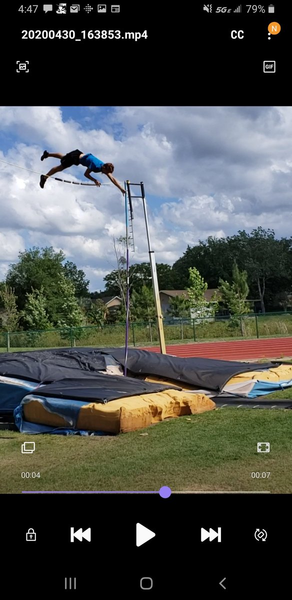 thinairvault's tweet photo. Noah St Pierre, 4.93m, grip 13'9, standards back close to 4' (they're stuck) https://t.co/jB4ejXFQ8K