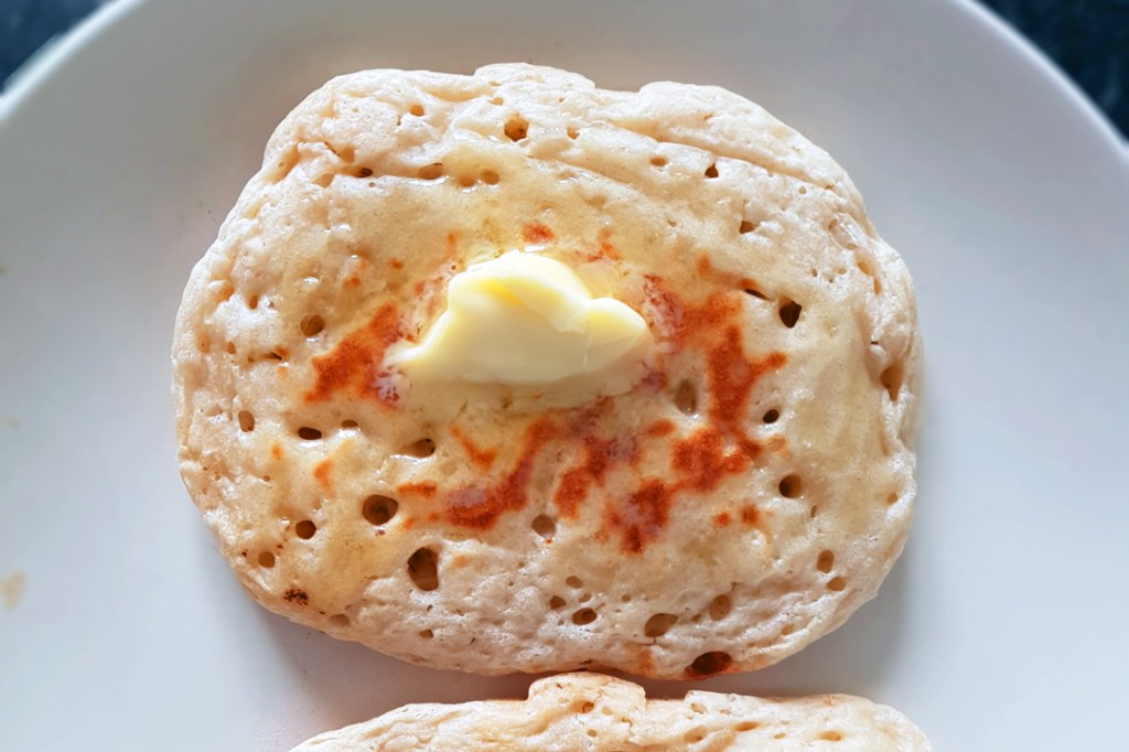 rosswclarke's tweet photo. Imagine a pikelet dripping with salty butter. Got it? Well, here's how to make them #RecipesByRoss https://t.co/NvbcLNBtwK https://t.co/md6UoErdoC