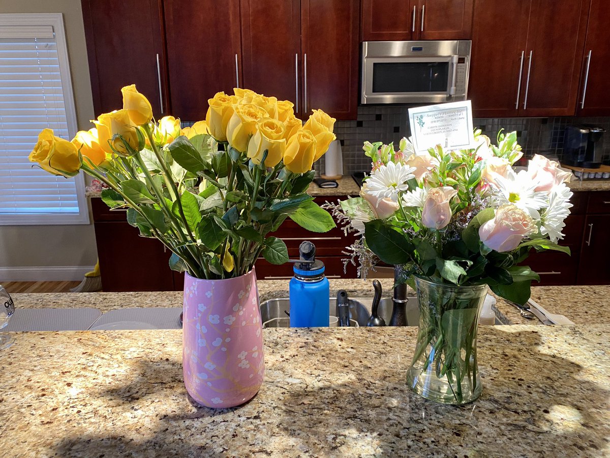 Mjandersrn's tweet photo. When you buy your wife flowers because she is amazing and order flowers to be delivered next week and they screw up and deliver a week early! Oh well. Sheβs worth it. Maybe Iβll get her more next week! Love you !! π #shecompletesme #madlyinlove https://t.co/JAkR0AXGsa