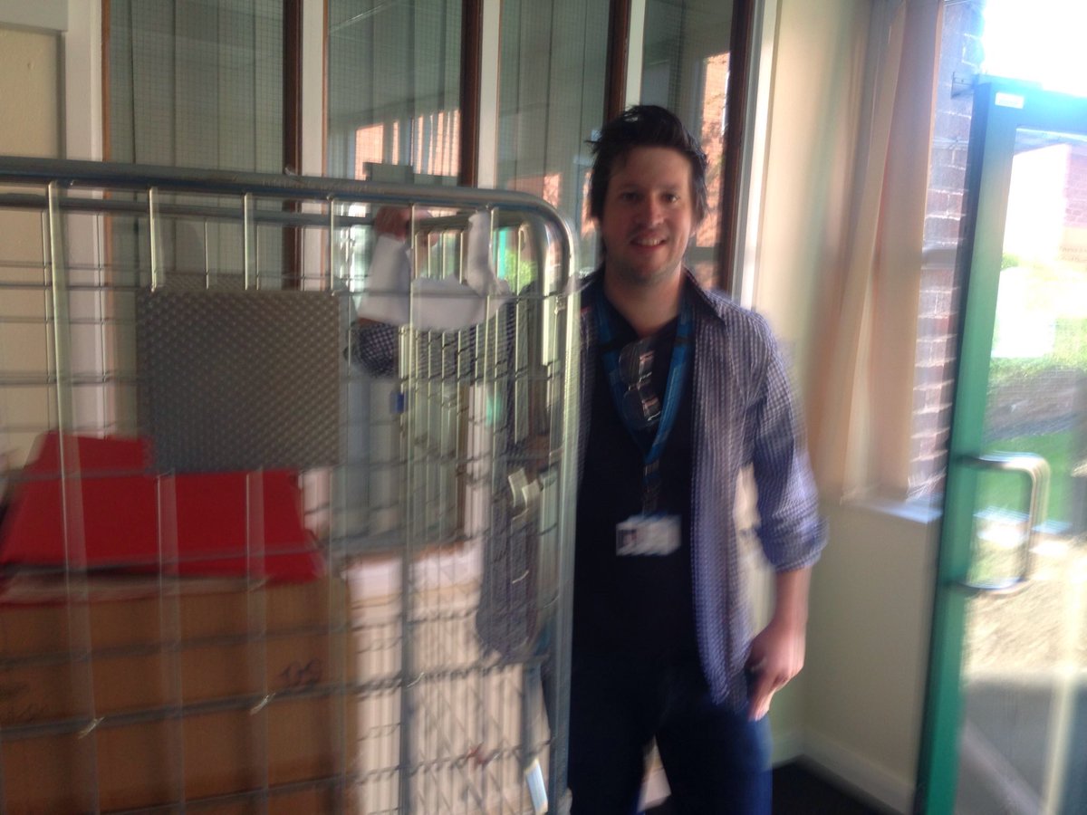 MFTfinanceproc's tweet photo. He volunteered and after 6 weeks of service he can now return to the 'day job'
David is one of 12 colleagues from our Department who responded to 'the call' to reinforce our Mat Man Team. He'll never forget it and we won't forget what he did. thank you David https://t.co/bjkpcuL27V