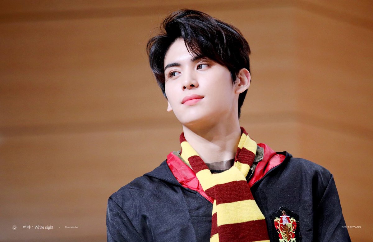 365yootae's tweet photo. Happy First day of May!! because it’s the first day of May - thought a throwback pic would be cute for my 365 @SF9official | 01/05/2020 #SF9 #TAEYANG #YOOTAEYANG #SF9TAEYANG #RED28 https://t.co/725PbdEgBE