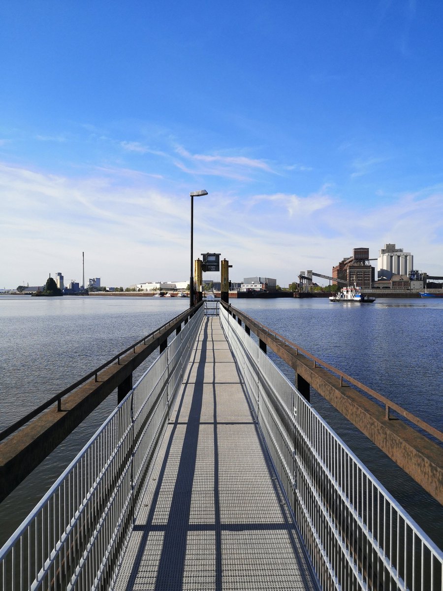 Heute gibt es mal einen Einblick in unsere Heimatstadt #Bremen 💚

#bremen #letsinvest #hafen #altersvorsorge #zinsen #sparen #vermögensaufbau #investieren #rausausdemhamsterrad